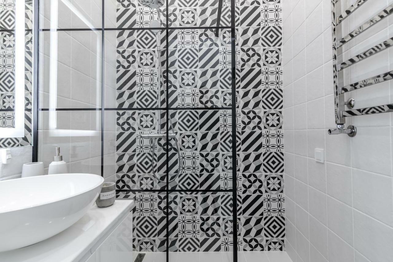 Modern Apartment Lviv Kültér fotó