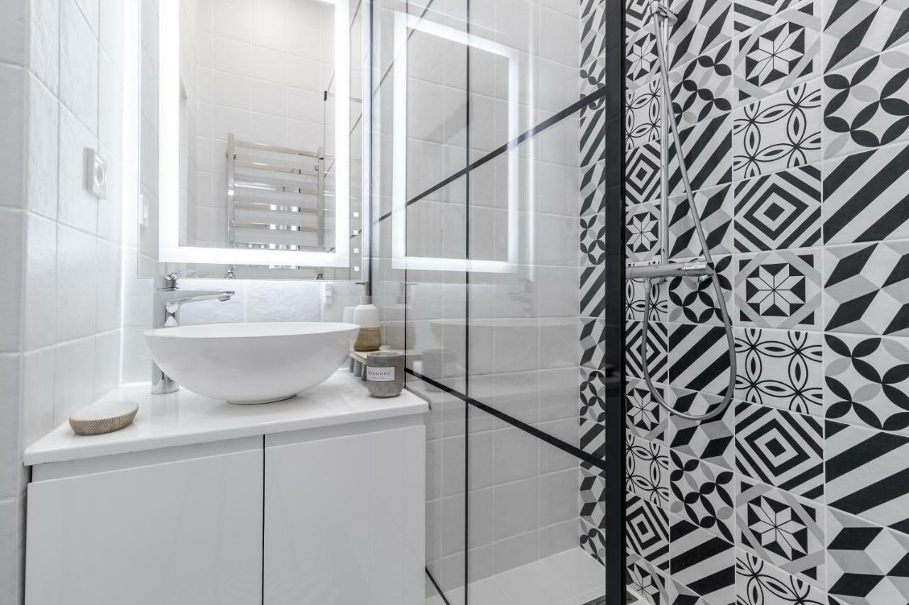 Modern Apartment Lviv Kültér fotó